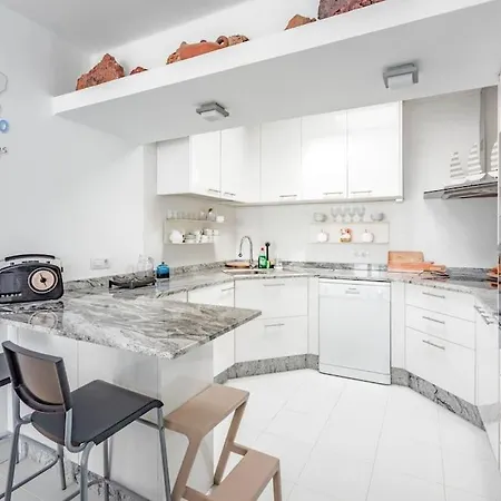 Atico La Deliziosa Vivienda Vacational With Sea View Διαμέρισμα Costa Teguise