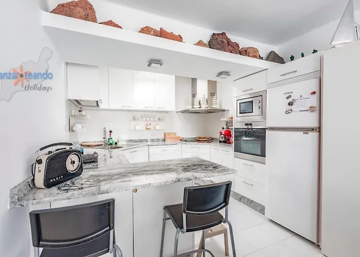 Atico La Deliziosa Vivienda Vacational With Sea View דירה *